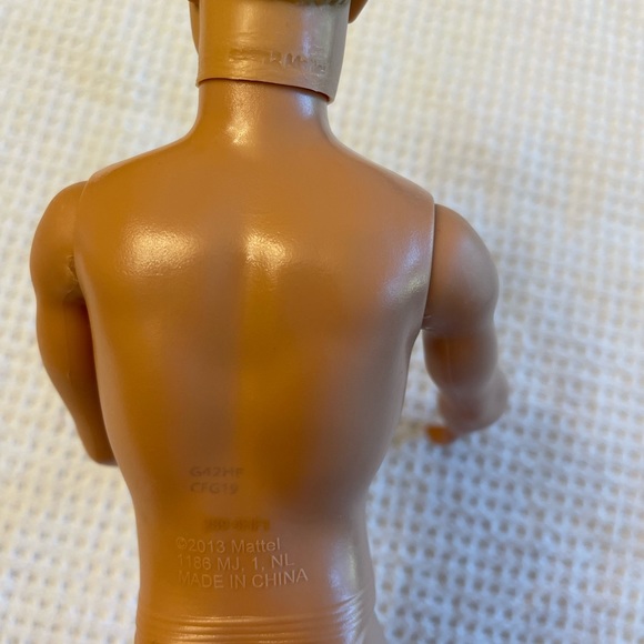 Ken poseable assorted dolls lot of 4 mattel - Picture 7 of 9